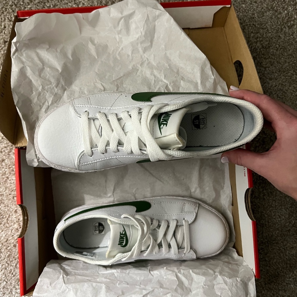 Nike Low Top Blazers